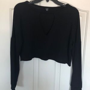Front cut out Long Sleeve shirt